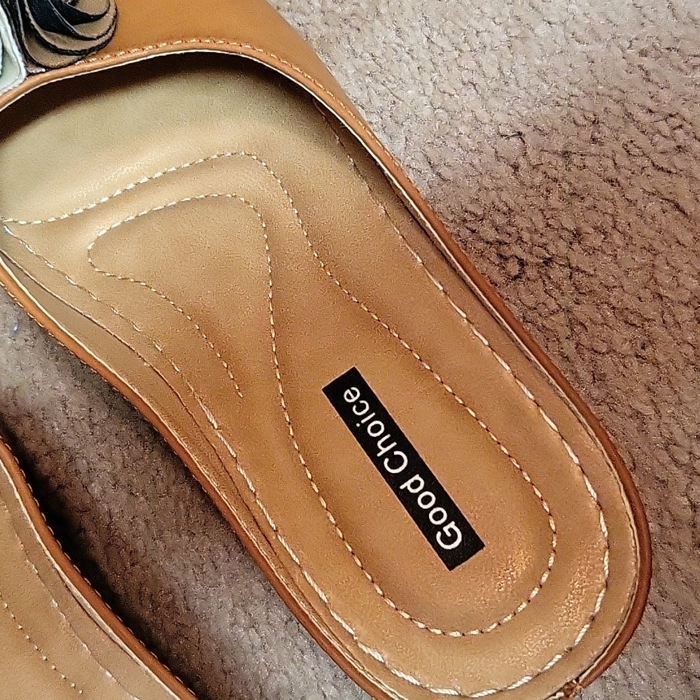 Adorable Shoes - Picture 4 of 6